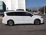 Used 2024 Chrysler Pacifica Select FWD, Minivan for sale #PF7930 - photo 7