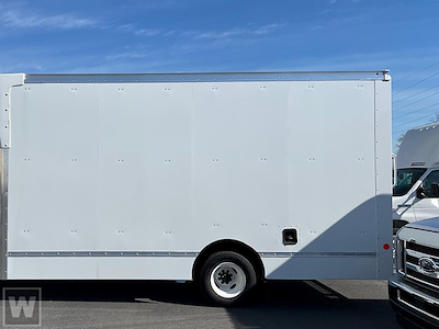 2023 Ford E-450 RWD, Utilimaster Utilivan Box Van for sale #353029 - photo 1