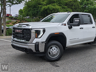 New 2024 GMC Sierra 3500 SLE Crew Cab 4WD, Cab Chassis for sale #133794 - photo 1