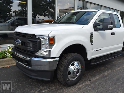 2022 Ford F-350 Super Cab SRW 4WD, Cab Chassis for sale #EC68355 - photo 1