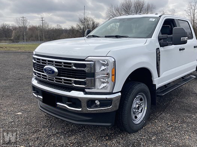 2023 Ford F-350 Crew Cab SRW 4WD, Cab Chassis for sale #1FD2549 - photo 1