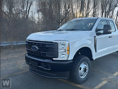 2024 Ford F-350 Super Cab DRW 4x4, Cab Chassis for sale #24T34434 - photo 1